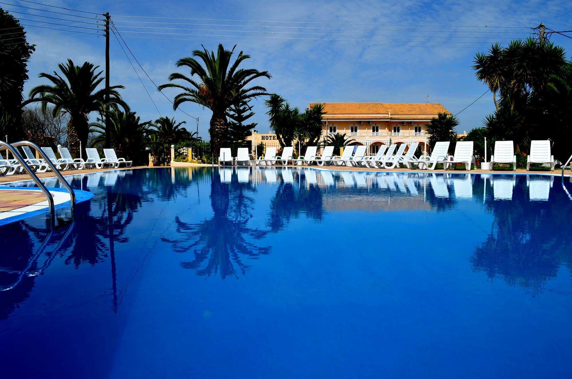 Erofili 3*